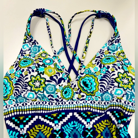 Low Back Crisscross Swimsuit - Picture 3 of 13